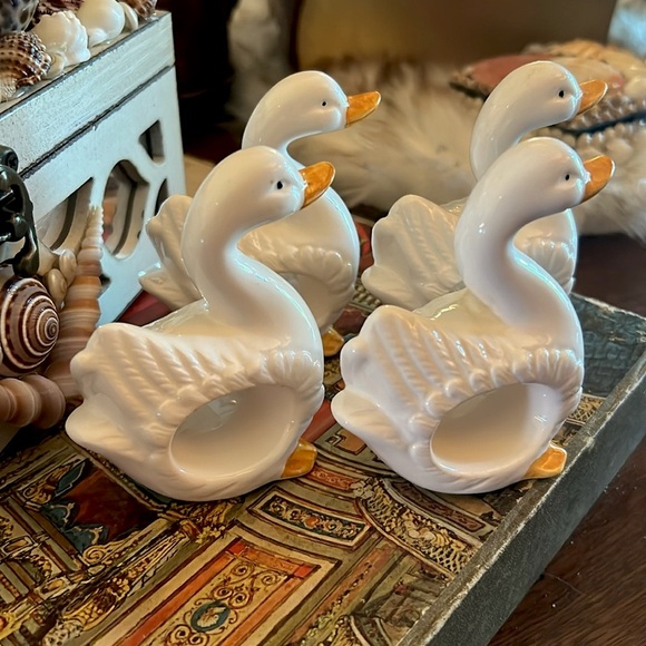 Vintage Ceramic Duck Goose Napkin Rings - Picture 5 of 6